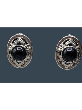 Vintage Ginnie Johansen Black Cabochon Silver Tone Statement Clip-On Earrings.
